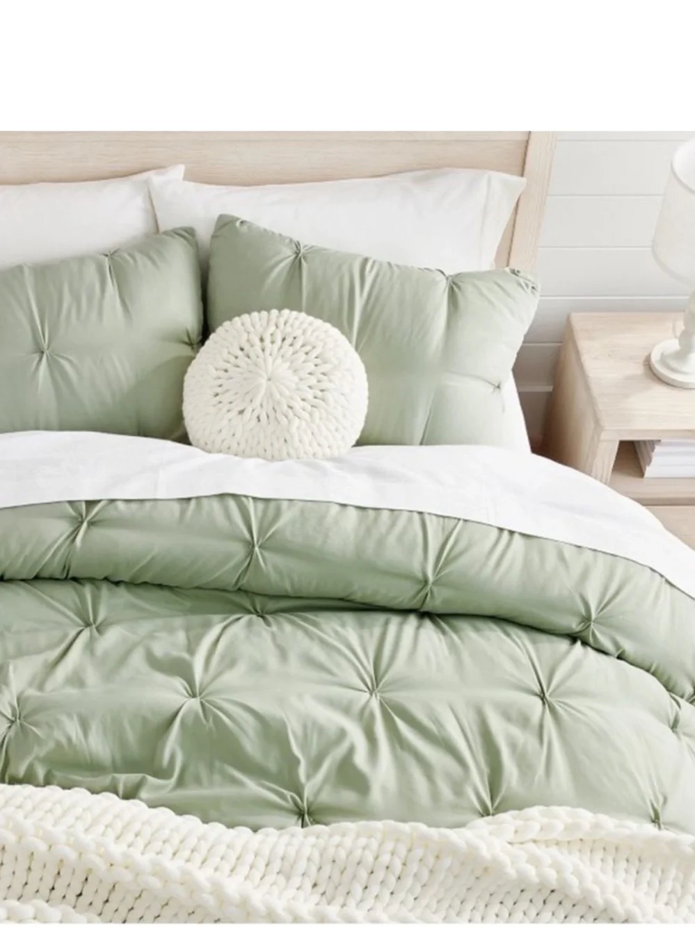 Pottery Barn Microfiber Pintuck Comforter Sage Green Full / Queen Bedding NWT